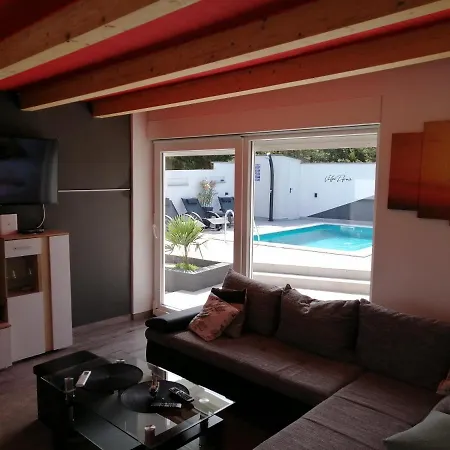 Villa Elena *