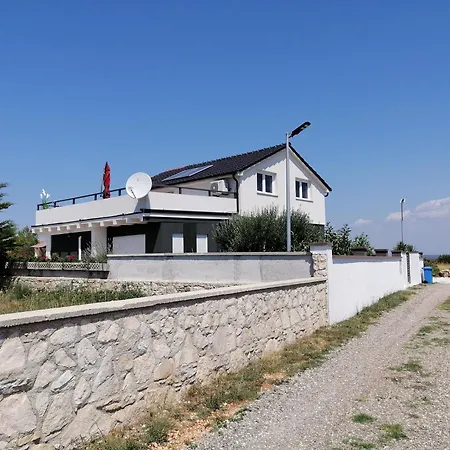 Elena Villa
